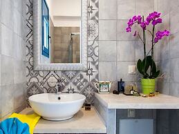 Zidanos Luxurious Villa