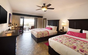 Rated for the Best Value in Cabo San Lucas!! 2BR 8P