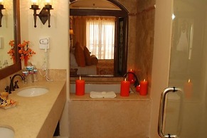 Luxurious Family Suite at Cabo San Lucas