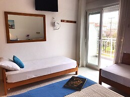 Cape Blue Apartments