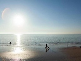 Garden Apartment On The Beach