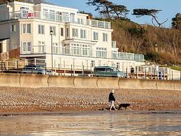 Garden Apartment On The Beach