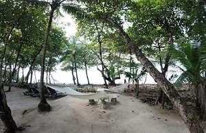 Casa Cecilia Beach Front