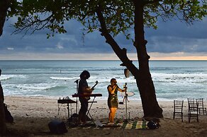 Casa Cecilia Beach Front