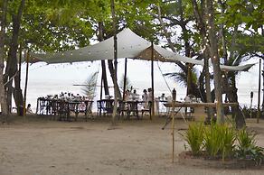 Casa Cecilia Beach Front