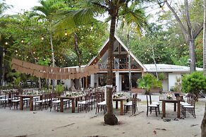 Casa Cecilia Beach Front