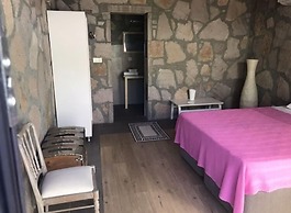 Cumhur Yesilirmak Butiqe Hotel