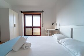 House and People - Feliciano Ramos