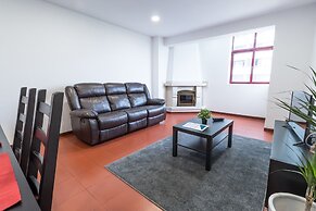 House and People - Feliciano Ramos