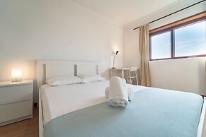 House and People - Feliciano Ramos