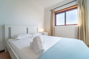 House and People - Feliciano Ramos