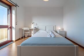 House and People - Feliciano Ramos