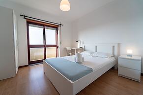 House and People - Feliciano Ramos