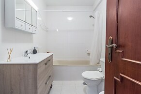 House and People - Feliciano Ramos