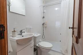 House and People - Feliciano Ramos