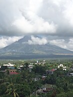 Alta Residences Legazpi