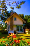 Cottages at Hill Resort