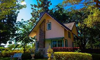 Cottages at Hill Resort