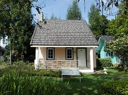 Cottages at Hill Resort