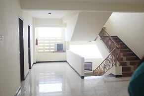 RedDoorz Plus near Senen