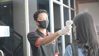 RedDoorz Plus @ Thamrin