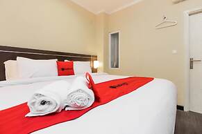 RedDoorz Plus @ Thamrin