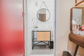 RedDoorz Plus @ Thamrin