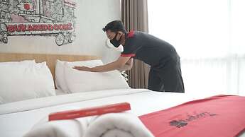 RedDoorz Plus @ Thamrin