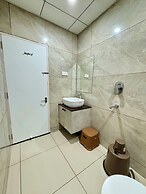 Hotel Citywalk Residency