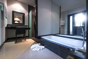 Onyx White Pearl Villa