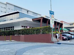 Trees Residences by Jhoy