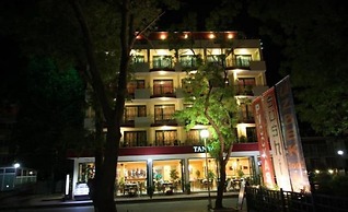 Tanya Hotel