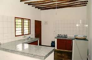 Simba Oryx Beach Cottages