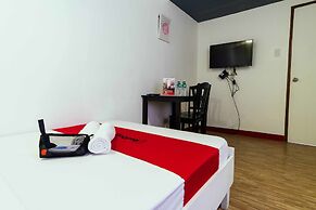 RedDoorz near Quirino Station