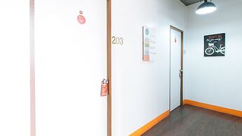 RedDoorz near Quirino Station