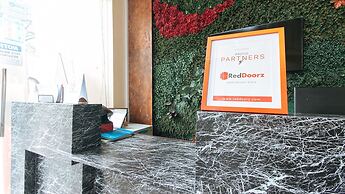 RedDoorz near Quirino Station