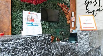 RedDoorz near Quirino Station