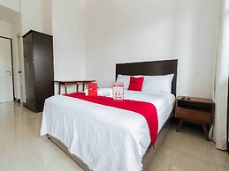 RedDoorz Plus @ Banawe Quezon City Weekly Stay