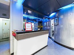 RedDoorz Plus @ Banawe Quezon City Weekly Stay