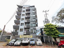 RedDoorz Plus @ Banawe Quezon City Weekly Stay