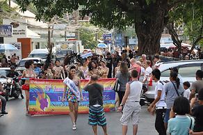 Phuket Gay Home Stay - Caters to Men