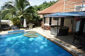 Phuket Gay Home Stay - Caters to Men