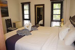 Phuket Gay Home Stay - Caters to Men