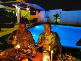 Phuket Gay Home Stay - Caters to Men