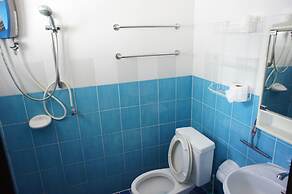 Phuket Gay Home Stay - Caters to Men