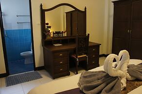 Phuket Gay Home Stay - Caters to Men