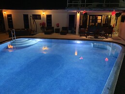 Phuket Gay Home Stay - Caters to Men