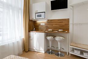 Budapest Holidays Fashion