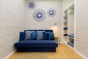 Budapest Holidays Fashion