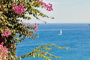 Patmos Eye Boutique Hotel & Villas